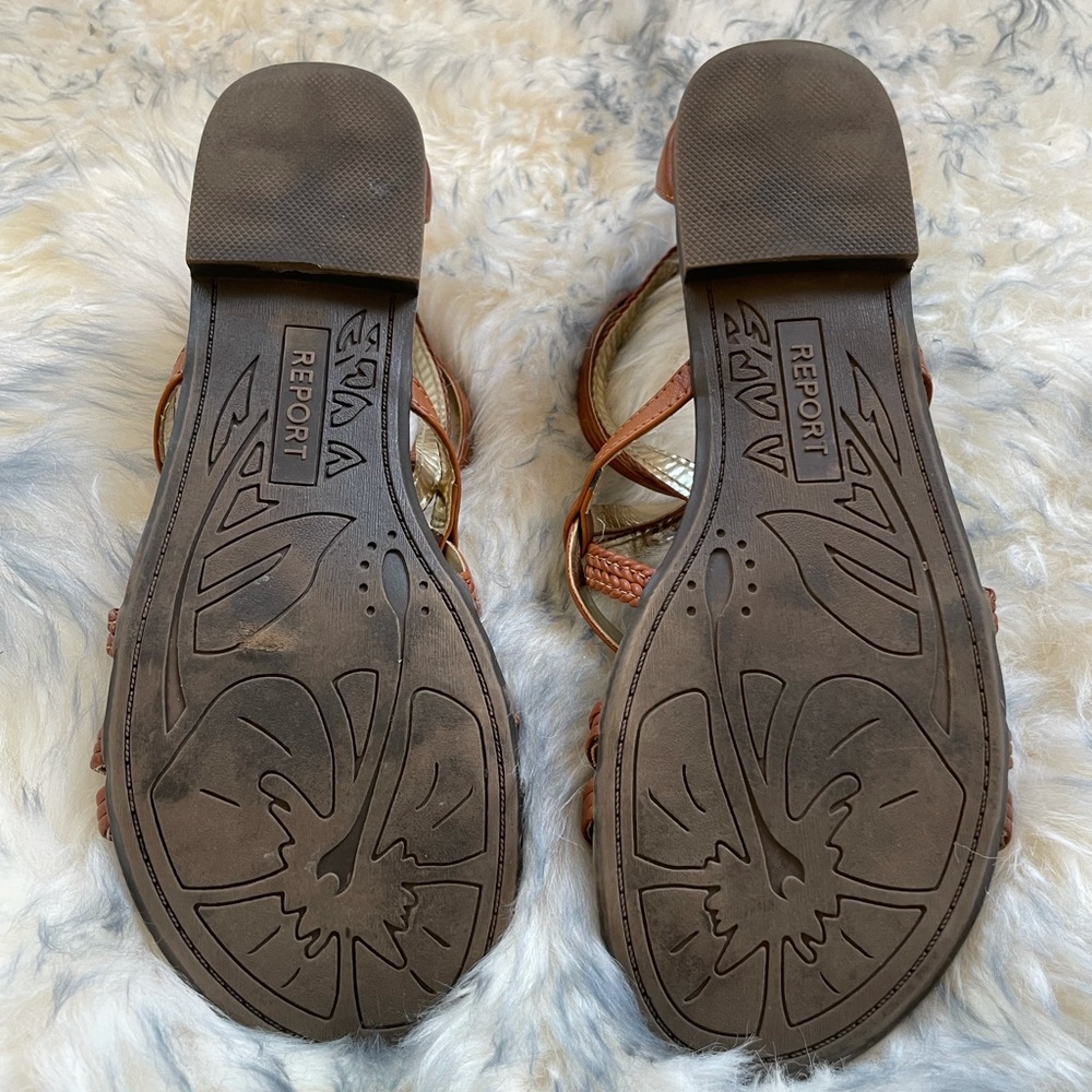 Sandals - Picture 3 of 4
